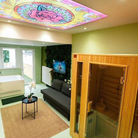 Capsule Flower - Balneo - Cinema - Billard - Nintendo Switch - Mons Centre Zewnętrze zdjęcie