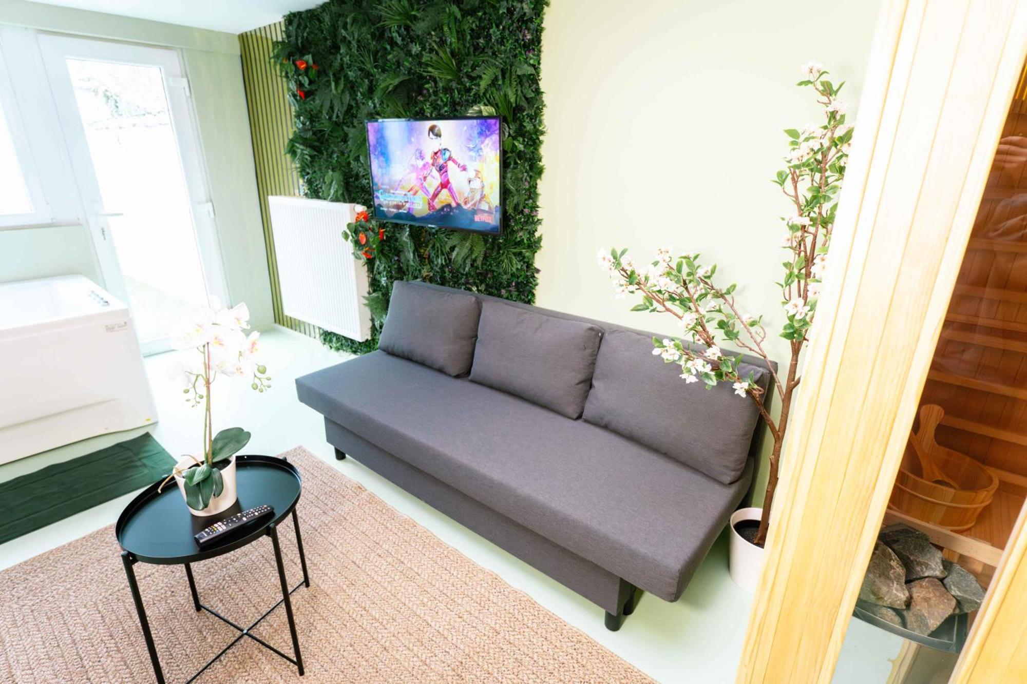 Capsule Flower - Balneo - Cinema - Billard - Nintendo Switch - Mons Centre Zewnętrze zdjęcie